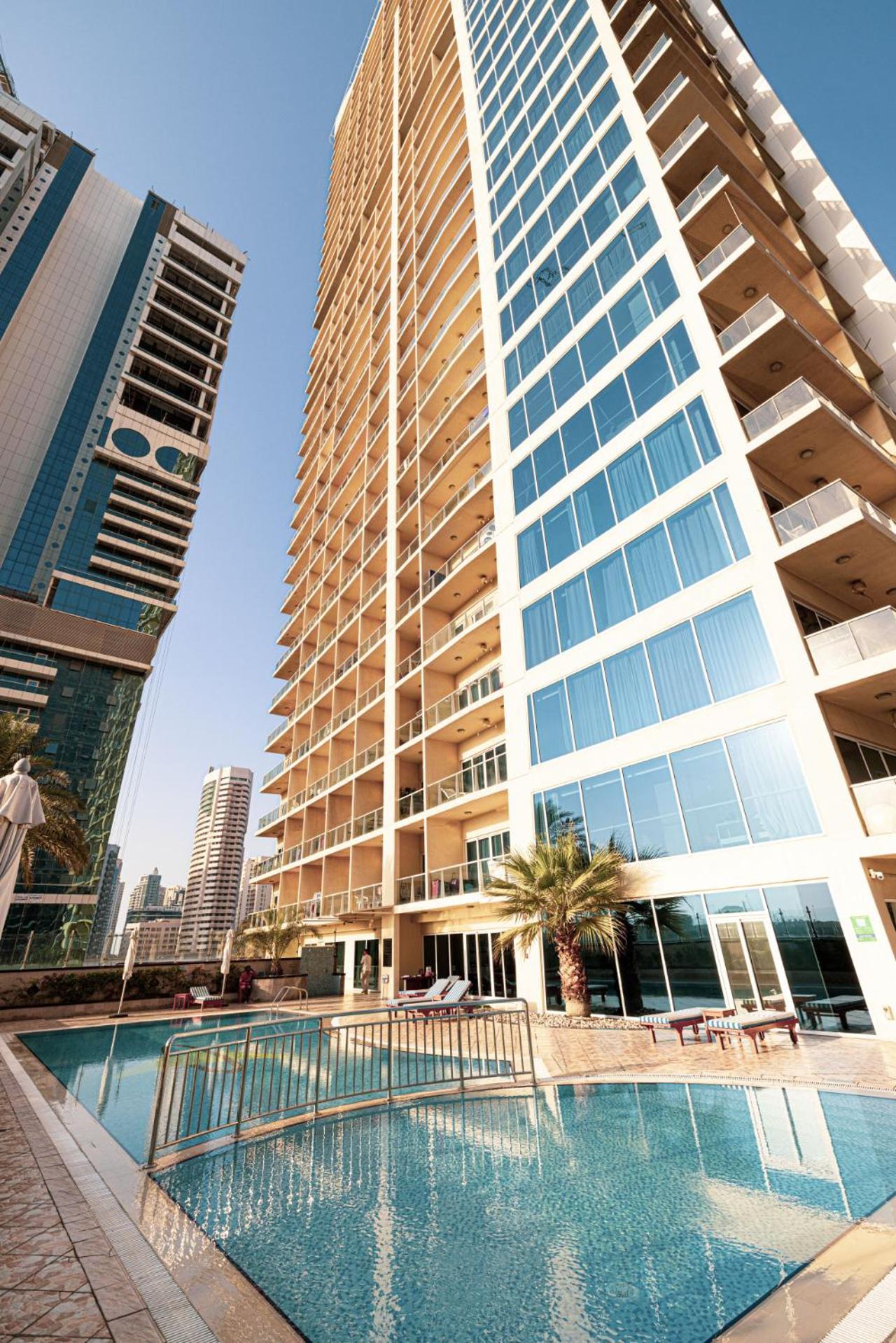 View Near Marina With Pool, Balcony And Gym Apartment